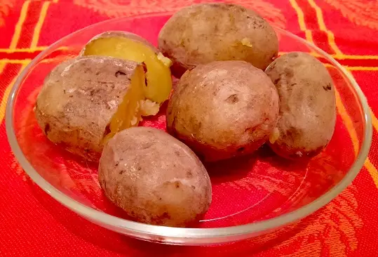 Kanarische Schrumpfkartoffeln